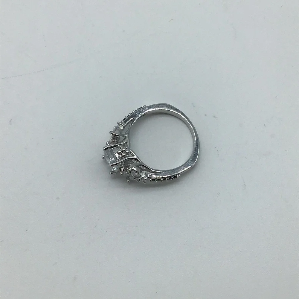 New white crystal fashion engagement ring size 7 - Picture 9 of 16